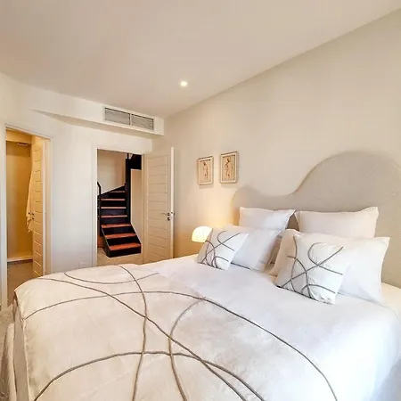 Luxury Duplex In Tropez Saint-Tropez